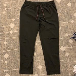 Lululemon green pants
